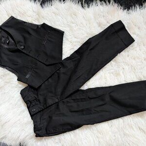 Boys Kids Black Matching Vest and pants formal suit  outfit sz 4 yrs (XS)